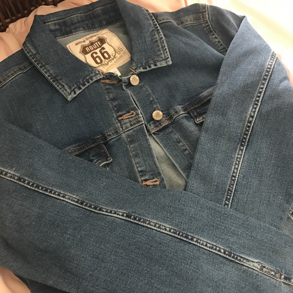 Jean Jacket - Picture 2 of 4